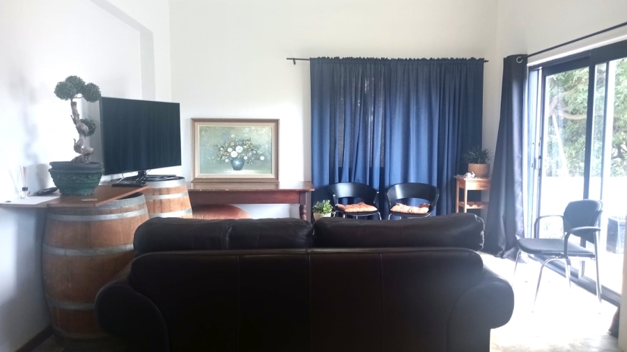 To Let 1 Bedroom Property for Rent in Vermont Western Cape